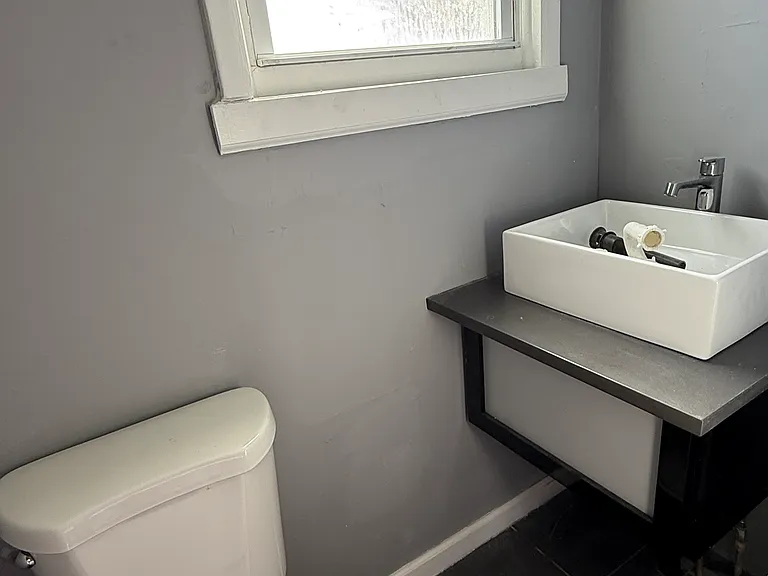 514 Adriatic Ave — Photo 3