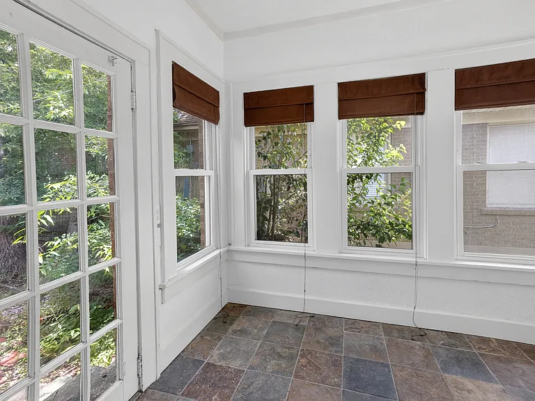 2601 S University Dr — Photo 34