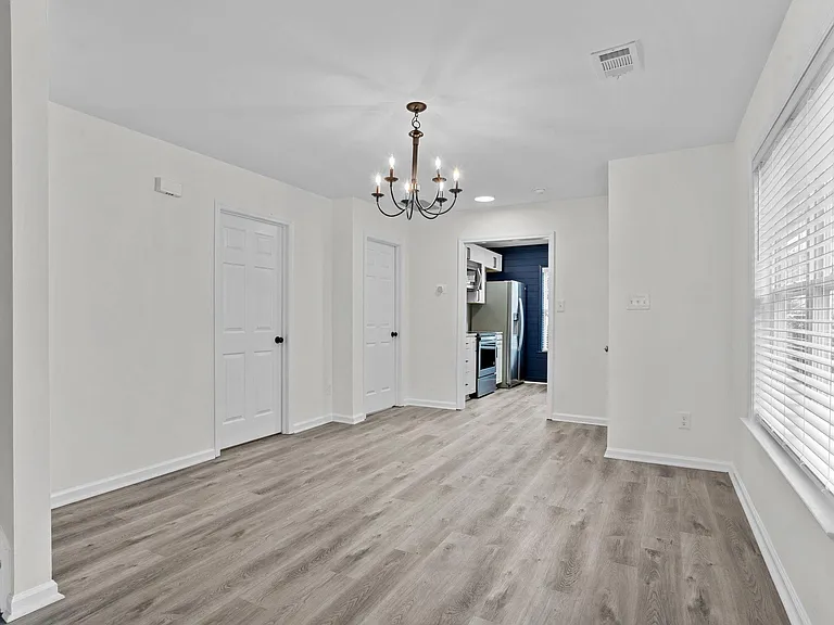 7926 Camden Hollow Rd — Photo 6