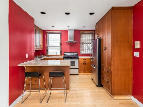 21-27 33rd Street image 7 of 18