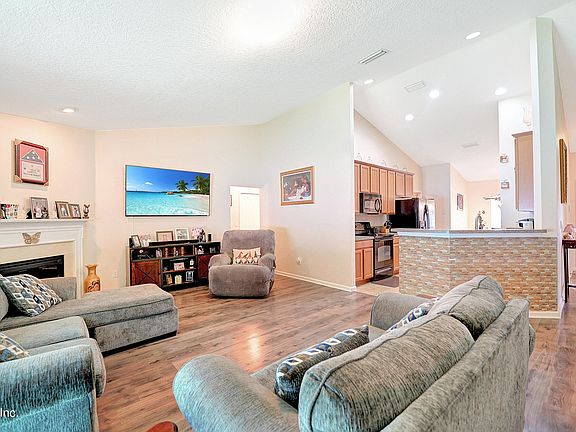 2nd image of 6821 SOUTHERN OAKS Drive