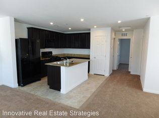 4625 Pencester St, Sunrise Manor, NV 89115