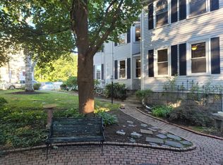 40 Mount Pleasant St FLOOR 1, Woburn, MA 01801