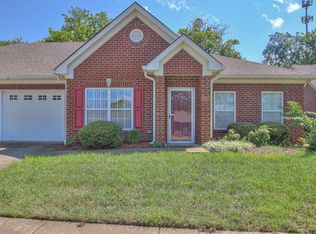 230 Wrennewood Ln, Franklin, TN 37064