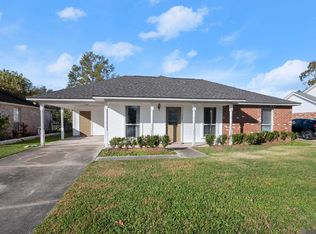 2407 S Nottoway Ave, Gonzales, LA 70737