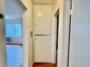 1006 E 32nd St #9958306, Signal Hill, CA 90755