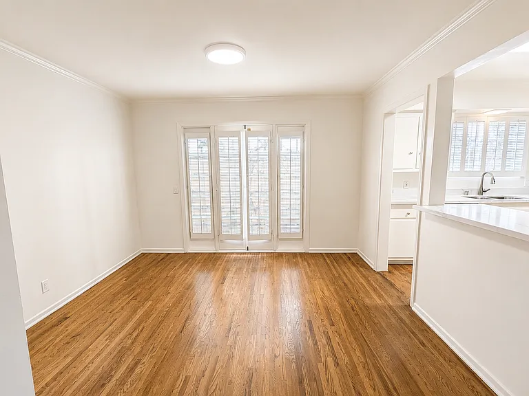 12240 Montana Ave #105 — Photo 8