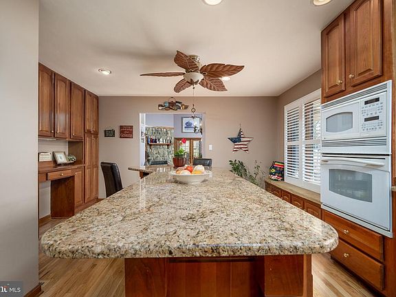 4th image of 29701 Colony Dr