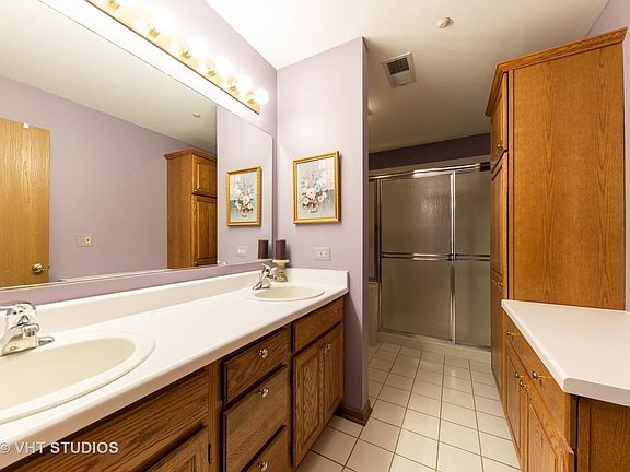 5th image of 1611 W Hawkes St #3