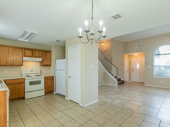 5th image of 4707 Causeway Ct