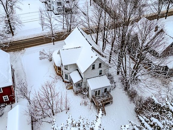 4th image of 92 Congress Street