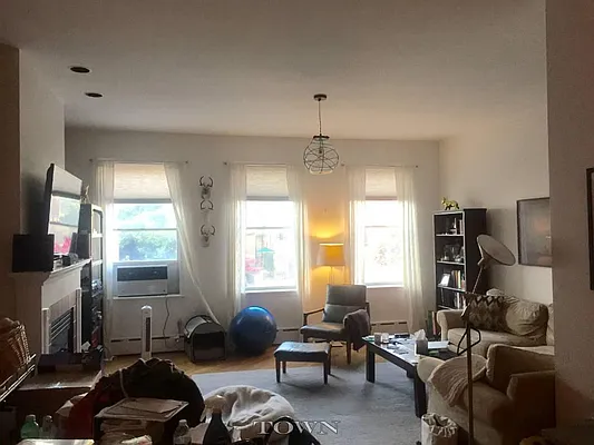 Rented by Town Residential | media 19