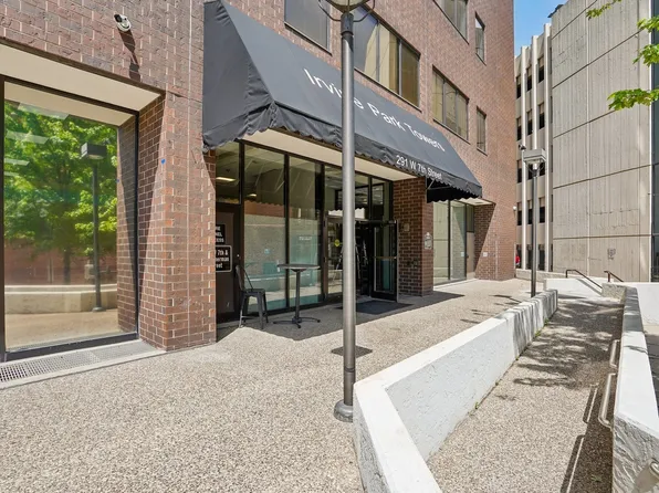Irvine Park Towers, 291 7th St W APT 810, Saint Paul, MN 55102
