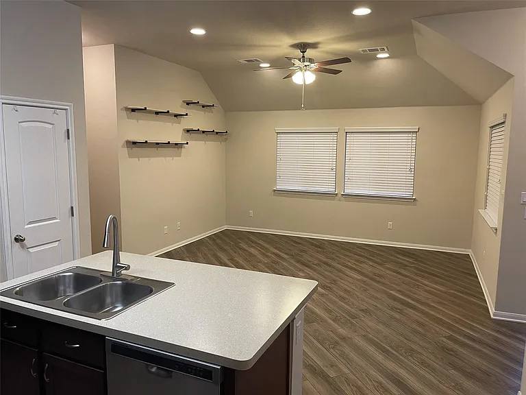 108 Lasino Dr — Photo 12