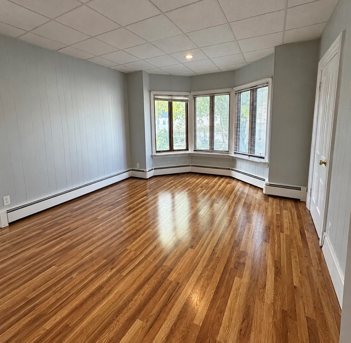 2 bed, 1100 sqft, $2,100 — Photo 4