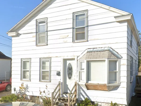1114 Madison St #2, Two Rivers, WI 54241