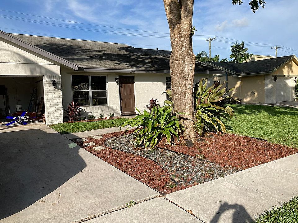 2nd image of 1023 NW 11th St