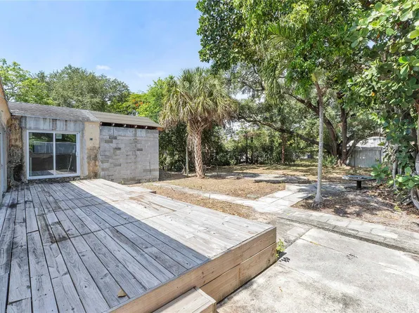 1341 SW 25th Avenue, Fort Lauderdale, FL 33312