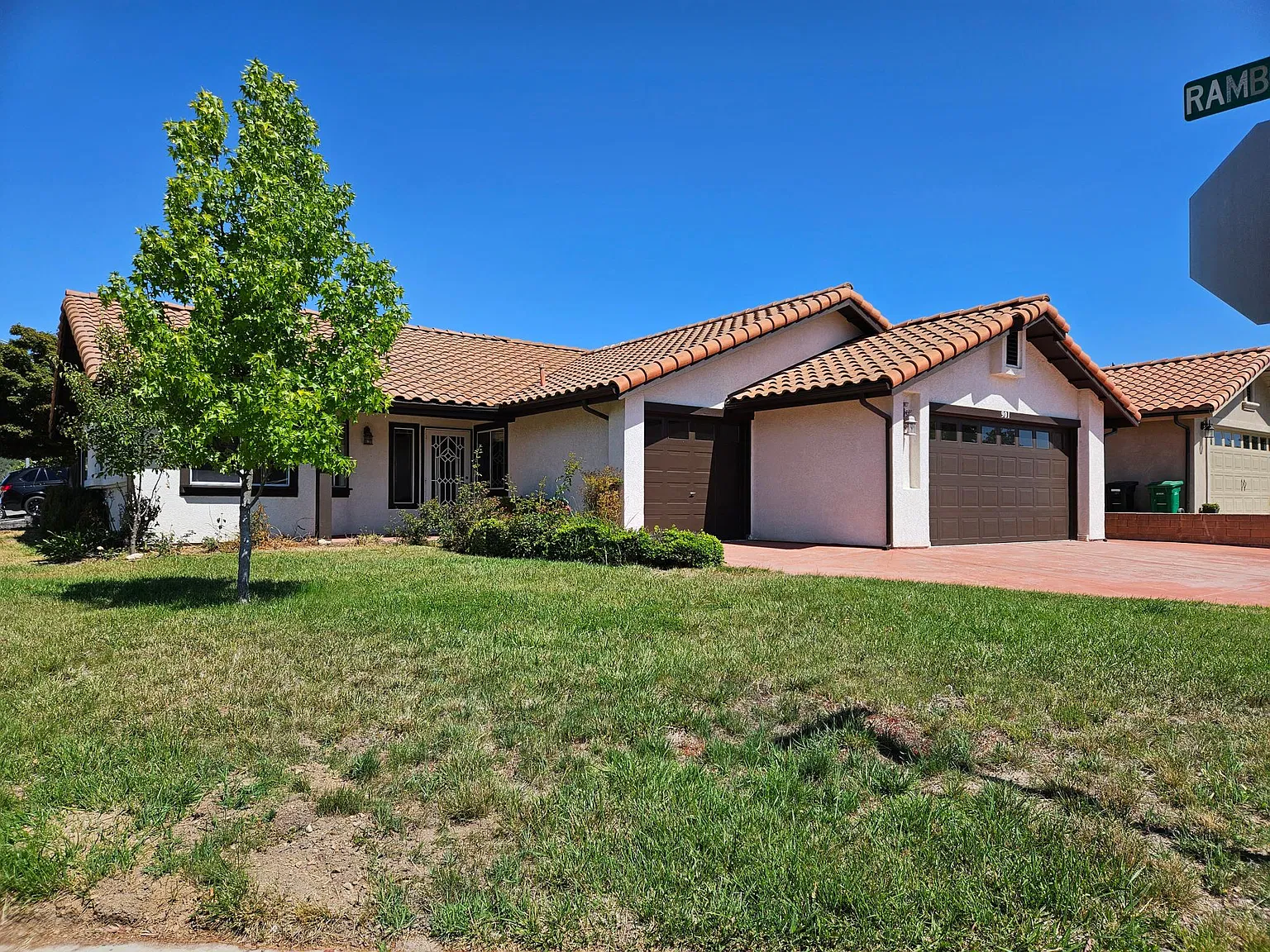 3 bed, 1610 sqft, $3,000 — Photo 1