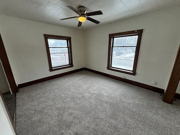 2nd image of 1127 4th Ave N #1-6