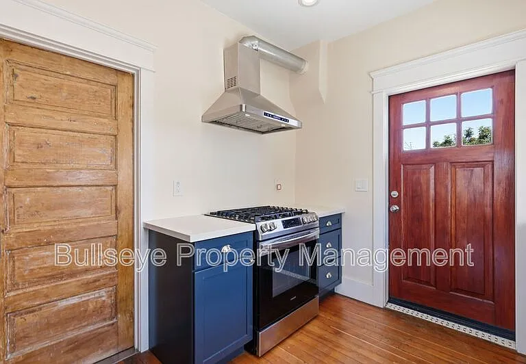 1238 E McKinley St — Photo 15