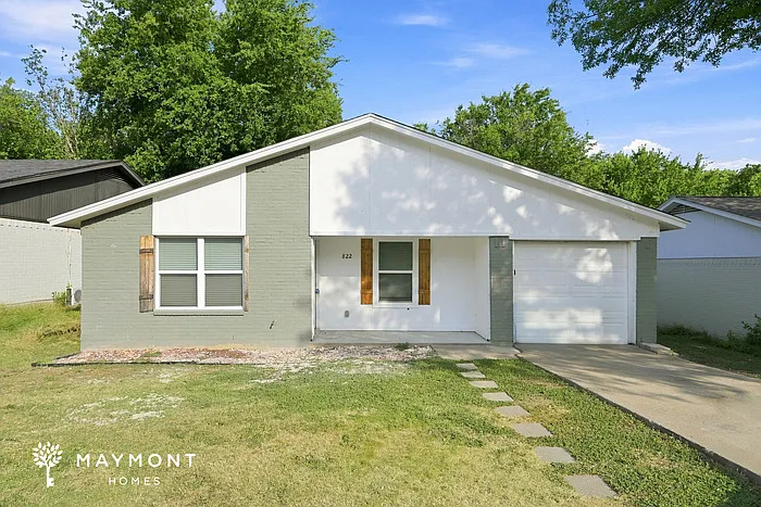 822 Rumfield Rd — Photo 1