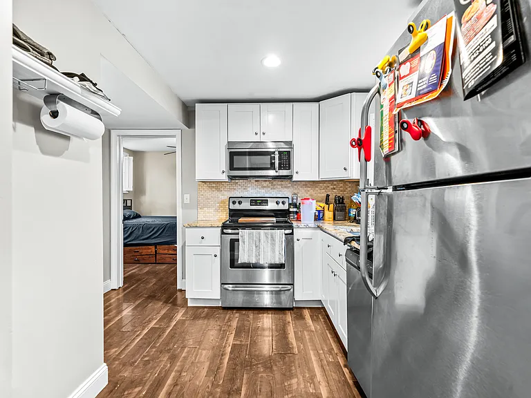 121 Franklin St #1 — Photo 9