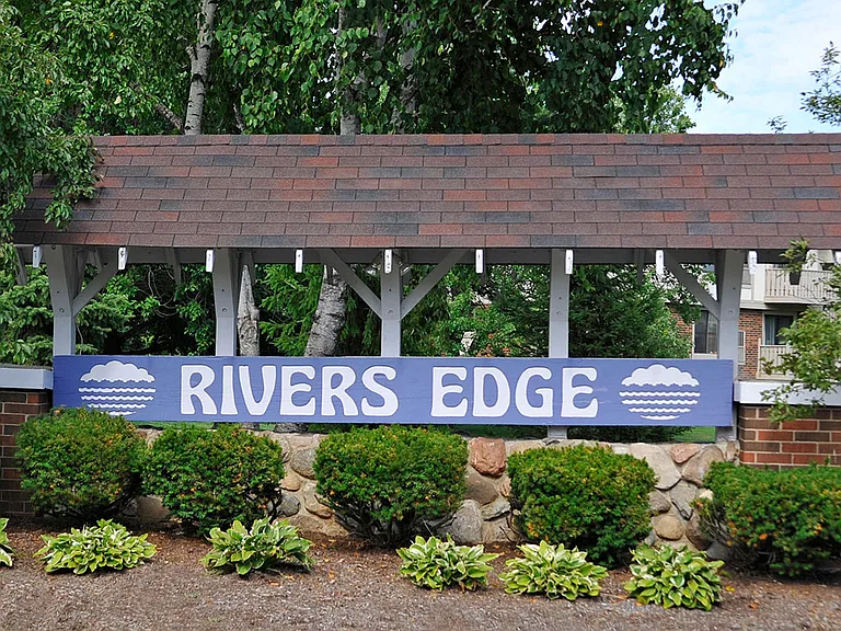 Entrance Sign