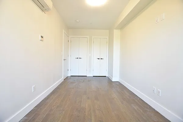 Rented by Clove Realty LLC | media 7