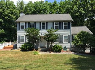 1060 Turnpike St, North Andover, MA 01845