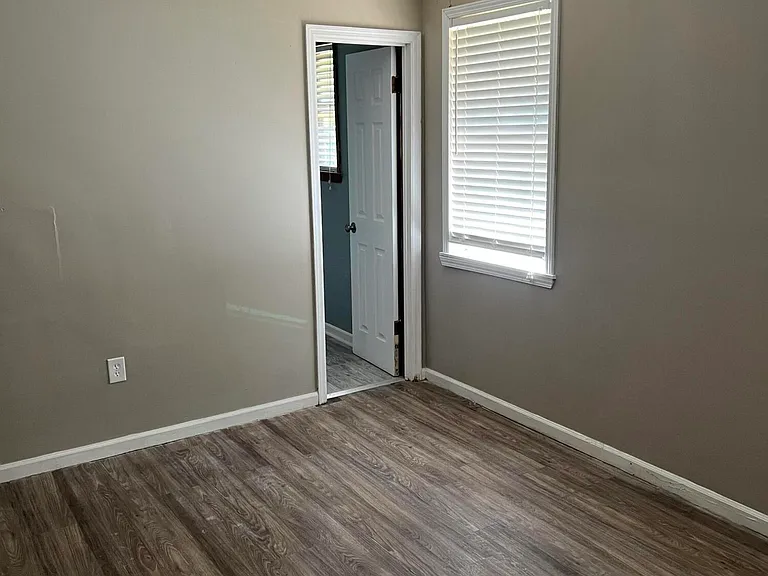 3532 Edmonton St — Photo 14