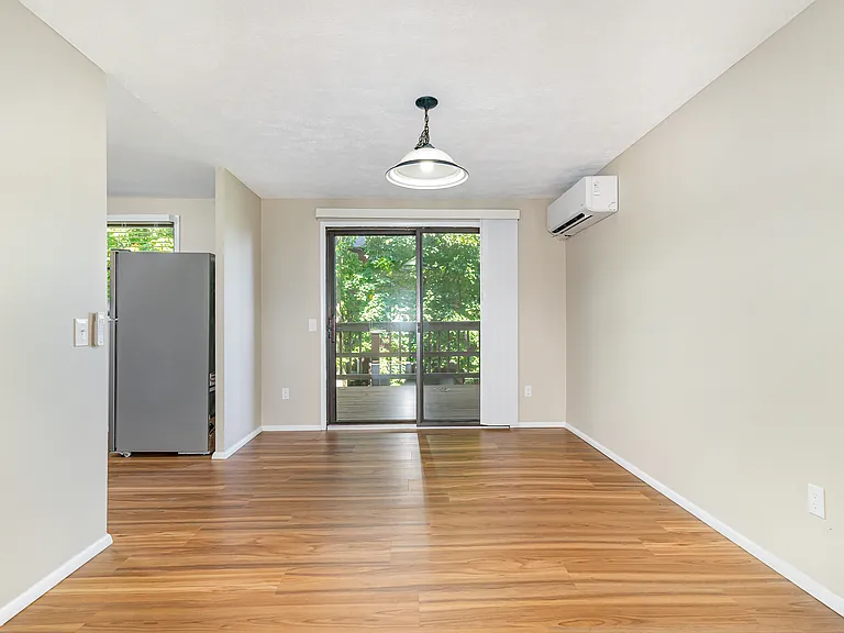 20 Garrison Dr — Photo 6