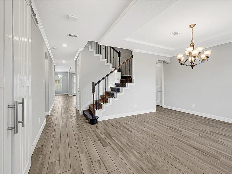 7346 Enchanted Island Ln — Photo 3