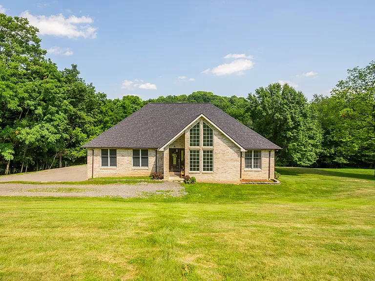 3054 Bedillion Rd — Photo 4