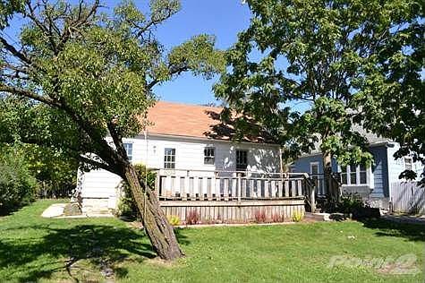 3rd image of 1400 Brown Ave