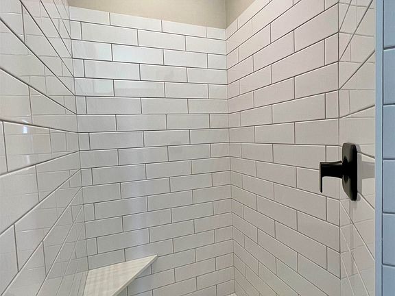 5th image of 851 W El Alameda St
