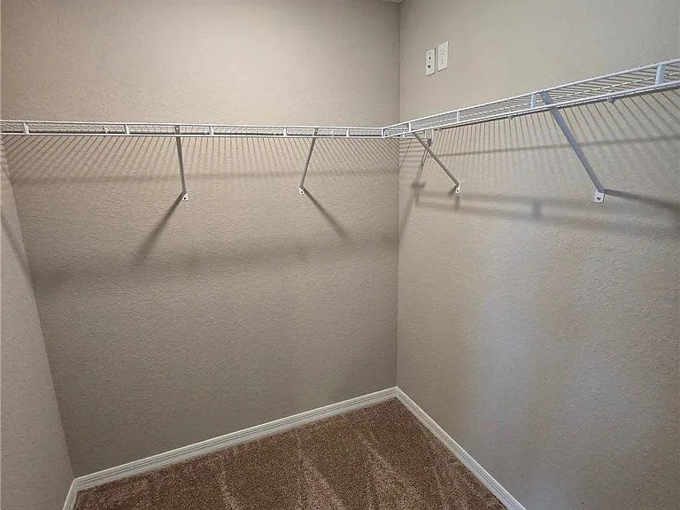 5515 Castania Dr — Photo 13
