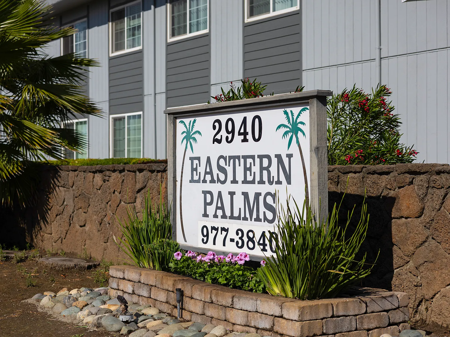 Eastern Palms — Photo 2