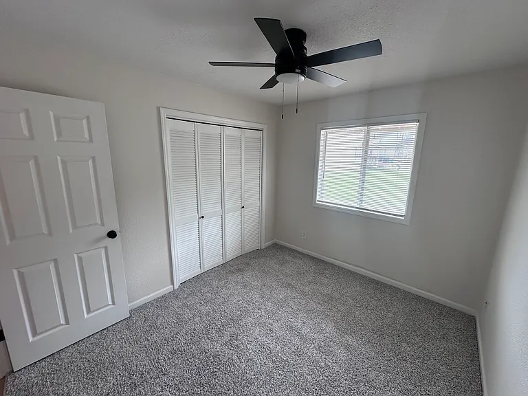 4201 S Minnie St #5 — Photo 14
