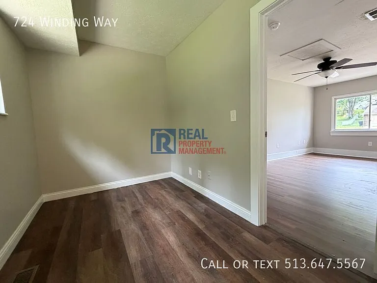 724 Winding Way — Photo 9
