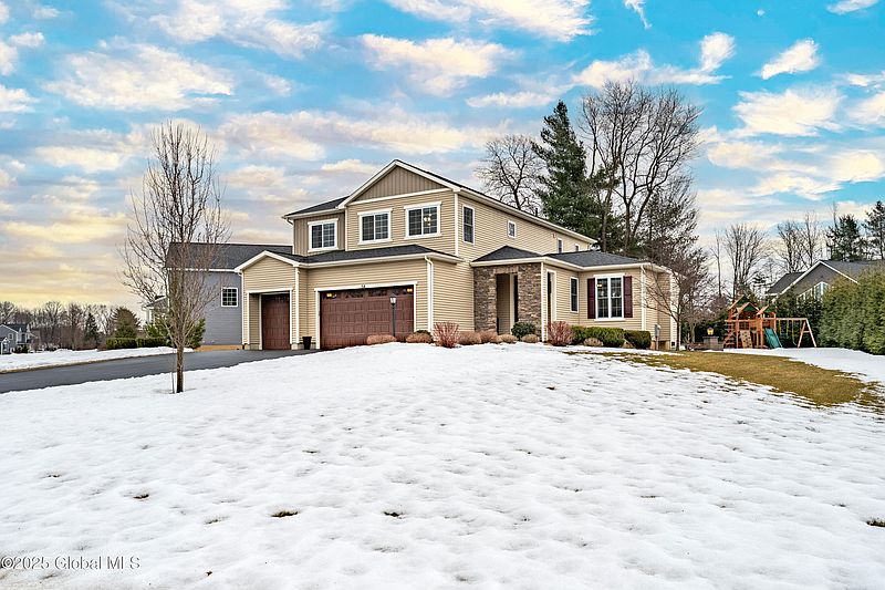 2nd image of 54 Linden Park Drive
