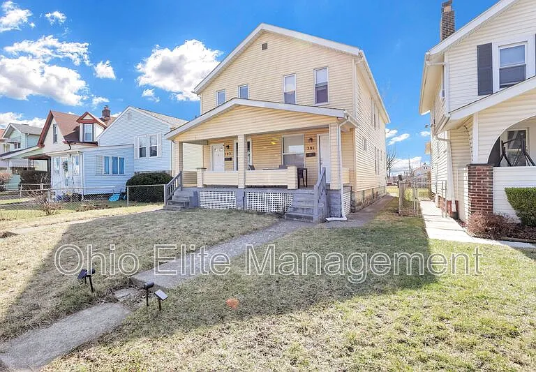 793 E Starr Ave — Photo 5