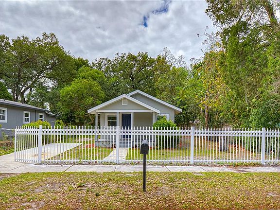 2nd image of 3305 Deleuil Ave