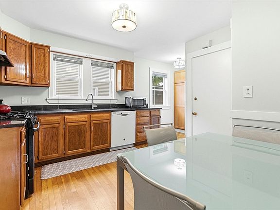 5th image of 26 Quinn Way Unit 26