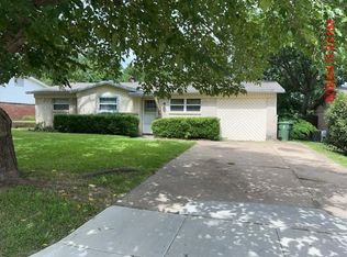 1904 Alan A Dale Rd, Arlington, TX 76013