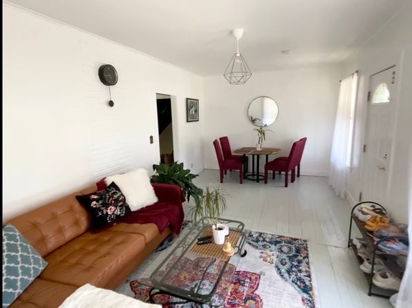 79 Bourne Ave #79