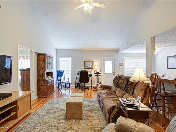 5th image of 89 Northcountry Dr