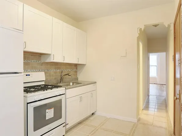 371 West 46th Street image 8 of 11