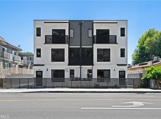 6704 1/2 Kester Ave, Van Nuys, CA 91405