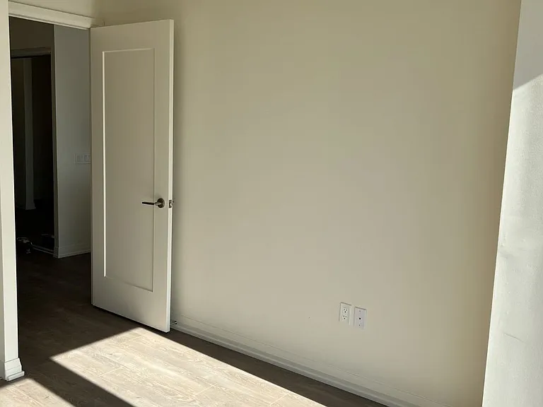 9000 Jane St #2003 — Photo 15